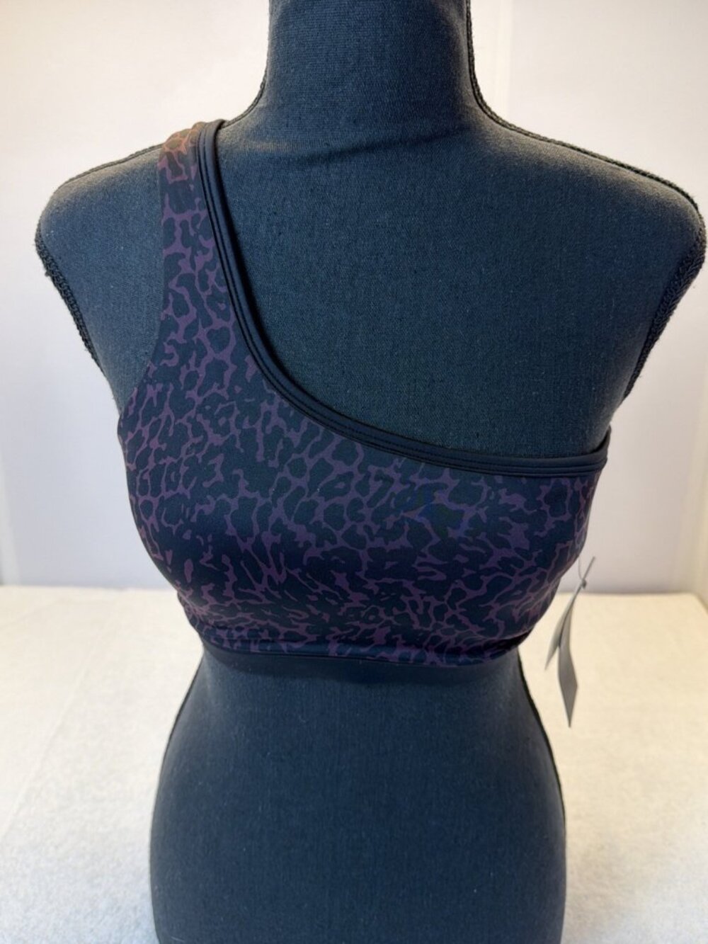 Fabletics Black/Maroon Lepoard Print One Strap Padded Cup Sports Bra SZ S New